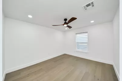 12318 Queensbury Lane, Houston, TX 77024 - Photo 37