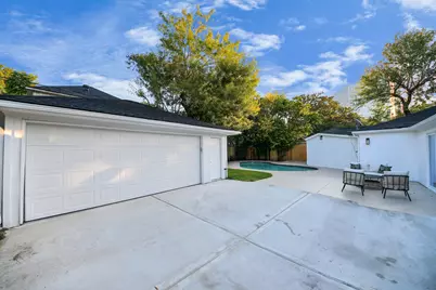 12318 Queensbury Lane, Houston, TX 77024 - Photo 9