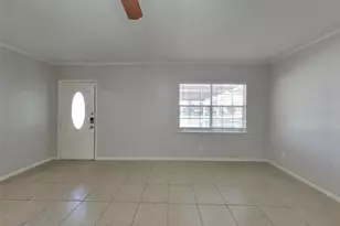 411 E Carby Rd, Houston, TX 77037 - Photo 3
