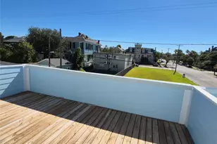 1625 Ball, Galveston, TX 77550 - Photo 25