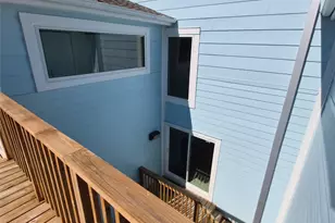 1625 Ball, Galveston, TX 77550 - Photo 27