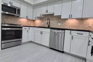 1625 Ball, Galveston, TX 77550 - Photo 11