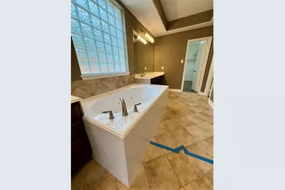 12501 Peppercreek Ln, Pearland, TX 77584 - Photo 29