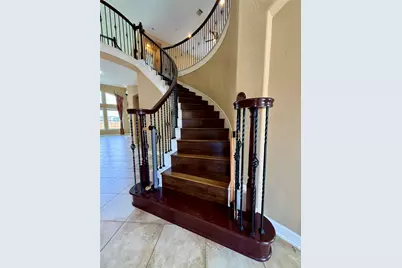 12501 Peppercreek Ln, Pearland, TX 77584 - Photo 11