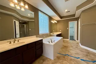 12501 Pepper Creek Ln, Pearland, TX 77584 - Photo 27