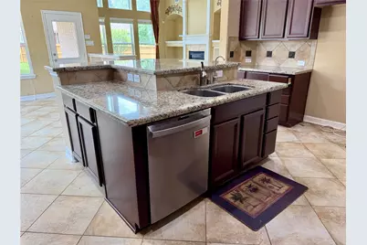 12501 Peppercreek Ln, Pearland, TX 77584 - Photo 19