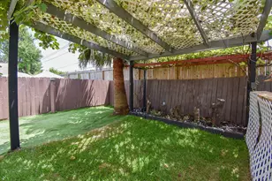 8715 Vinkins Rd, Houston, TX 77071 - Photo 43