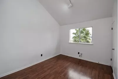 8715 Vinkins Road, Houston, TX 77071 - Photo 35