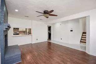 8715 Vinkins Rd, Houston, TX 77071 - Photo 13