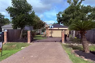 2311 Peppermill Rd, Houston, TX 77080 - Photo 15