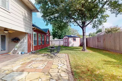 110 Cloudbridge Drive, League City, TX 77573 - Photo 23