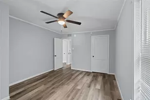 2324 Cedar Dr, La Marque, TX 77568 - Photo 7