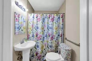 302 Conroe Dr, Conroe, TX 77301 - Photo 17