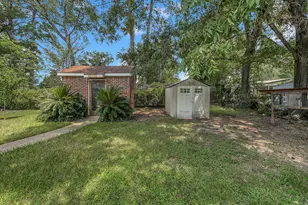 302 Conroe Dr, Conroe, TX 77301 - Photo 33