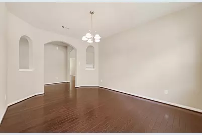 111 Pheasant Run Drive, Conroe, TX 77384 - Photo 9