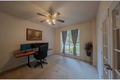 31 W Prairie Dawn Circle, Conroe, TX 77385 - Photo 5