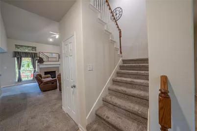 31 W Prairie Dawn Circle, Conroe, TX 77385 - Photo 7