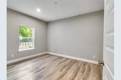 1122 W 16th Street #D, Houston, TX 77008 - Photo 5