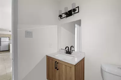 10001 Westpark Drive #67, Houston, TX 77042 - Photo 9