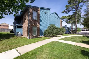 10001 Westpark Dr, Houston, TX 77042 - Photo 19