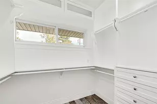 404 S Burnett Dr, Baytown, TX 77520 - Photo 19