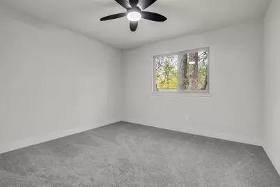 4 N Autumnwood Way, The Woodlands, TX 77380 - Photo 27