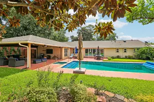 1429 Waseca St, Houston, TX 77055 - Photo 1