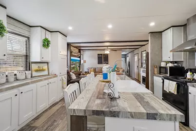 13106 Maplewood Lane, Old River-Winfree, TX 77535 - Photo 11