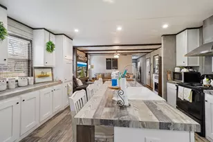 13106 Maplewood Ln, Old River-Winfree, TX 77535 - Photo 11