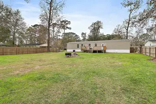 13106 Maplewood Ln, Old River-Winfree, TX 77535 - Photo 23