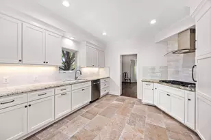 15742 Walkwood Dr, Houston, TX 77079 - Photo 13