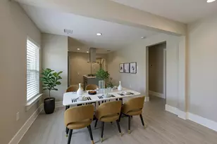 8302 Tavenor Ln, Houston, TX 77075 - Photo 9