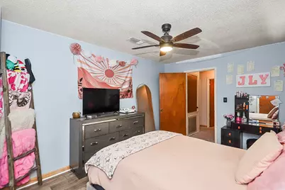 1325 Molina Court, Angleton, TX 77515 - Photo 17
