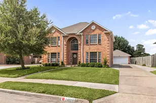 14018 Ragus Lake Dr, Sugar Land, TX 77498 - Photo 3