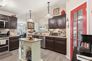 1201 Willowbriar Ln, Deer Park, TX 77536 - Photo 9