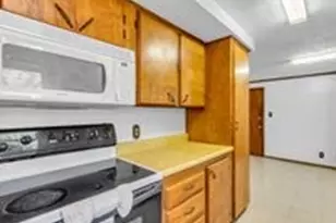 302 Channelview Dr, Anahuac, TX 77514 - Photo 13