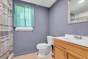 302 Channelview Dr, Anahuac, TX 77514 - Photo 19