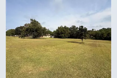 302 Channelview Drive, Anahuac, TX 77514 - Photo 27