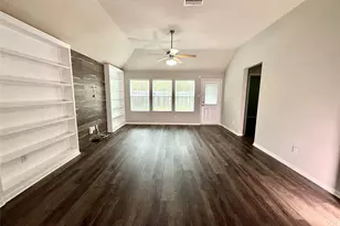 10646 Chestnut Path Way, Tomball, TX 77375 - Photo 5