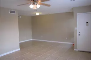 3303 W Greenridge Dr, Houston, TX 77057 - Photo 3