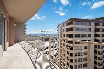 3505 Sage Road #1406, Houston, TX 77056 - Photo 19