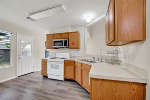 5919 Bradworthy Dr, Katy, TX 77449 - Photo 9