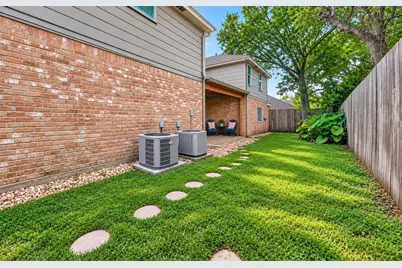 1122 Daria Drive, Houston, TX 77079 - Photo 41