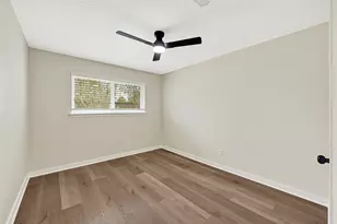 10307 Sagerock Dr, Houston, TX 77089 - Photo 21