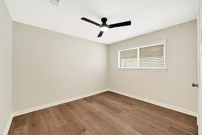 10307 Sagerock Drive, Houston, TX 77089 - Photo 17