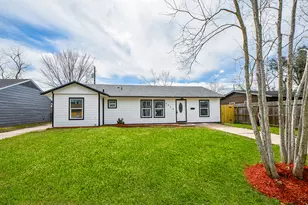 5814 Belneath St, Houston, TX 77033 - Photo 3