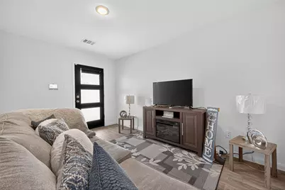 16854 N Marie Village Drive, Conroe, TX 77306 - Photo 3