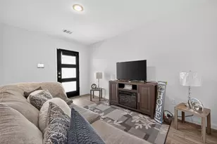 16854 N Marie Vlg Dr, Conroe, TX 77306 - Photo 3