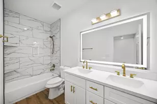 6719 Roanoke St, Houston, TX 77028 - Photo 17