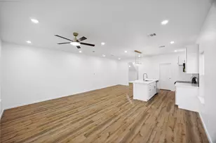 6719 Roanoke St, Houston, TX 77028 - Photo 9